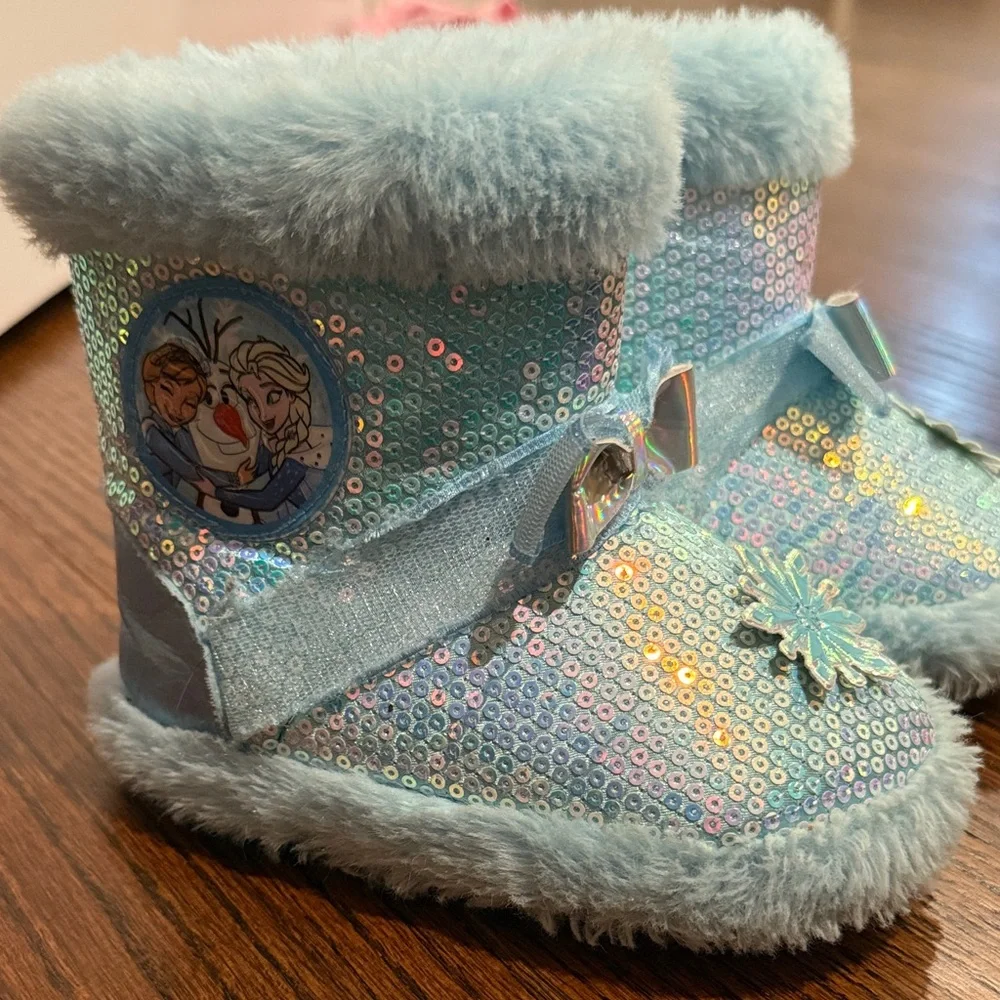 Disney Light Blue Sequin Mittens with Holographic Bow and Snowflake